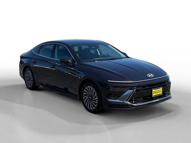 new 2025 Hyundai Sonata Hybrid car, priced at $33,000