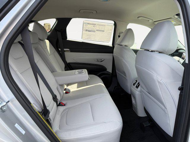 new 2025 Hyundai TUCSON Hybrid car, priced at $34,915