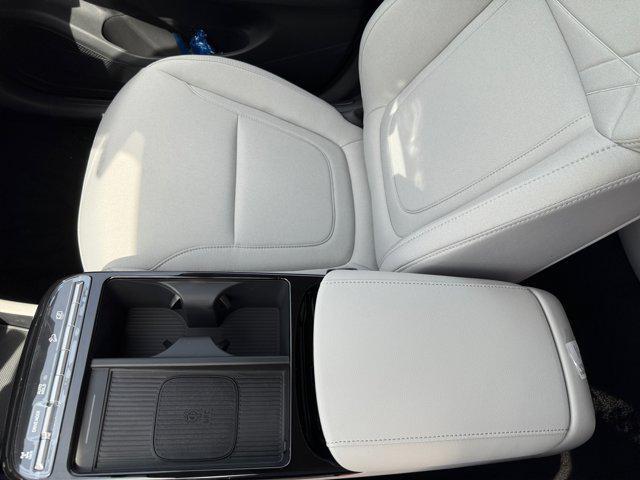 new 2025 Hyundai TUCSON Hybrid car, priced at $34,915