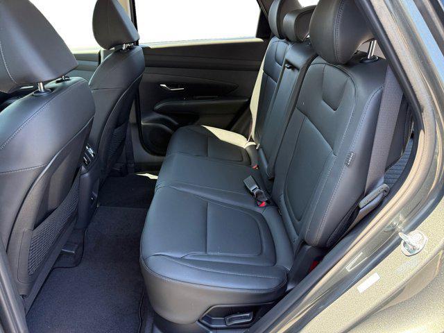 new 2025 Hyundai TUCSON Hybrid car, priced at $38,425