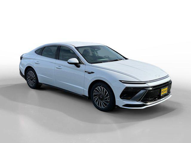 new 2025 Hyundai Sonata Hybrid car, priced at $33,510