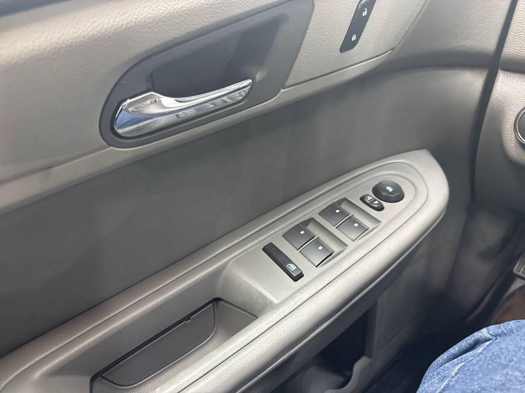 used 2013 Chevrolet Traverse car, priced at $6,500