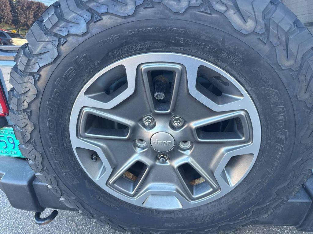 used 2015 Jeep Wrangler Unlimited car, priced at $18,975