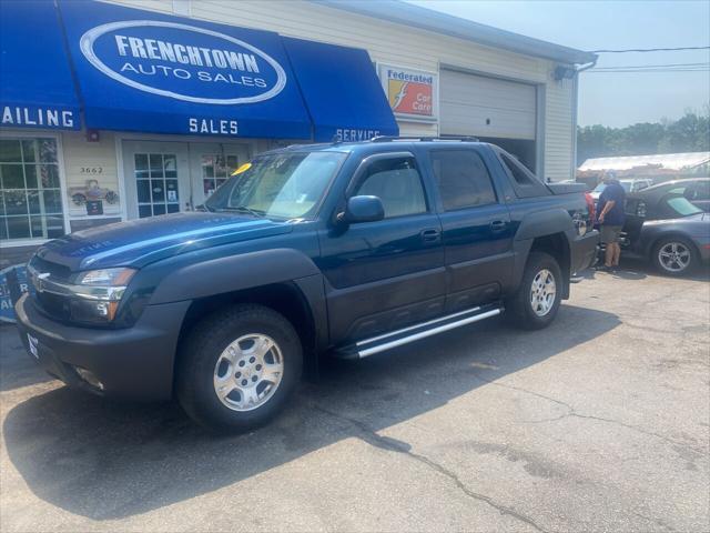 used 2006 Chevrolet Avalanche car, priced at $8,999