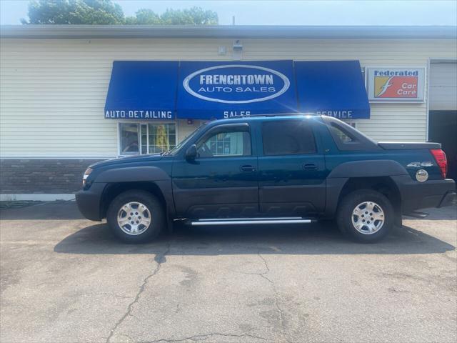 used 2006 Chevrolet Avalanche car, priced at $8,999