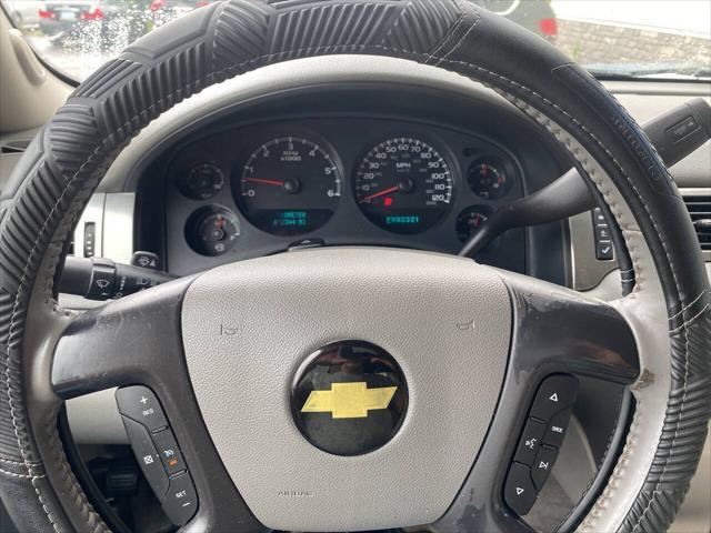 used 2007 Chevrolet Avalanche car, priced at $8,950