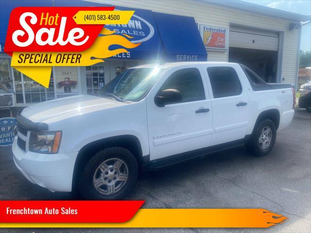 used 2007 Chevrolet Avalanche car, priced at $8,950