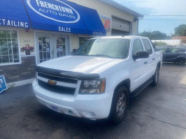 used 2007 Chevrolet Avalanche car, priced at $8,950