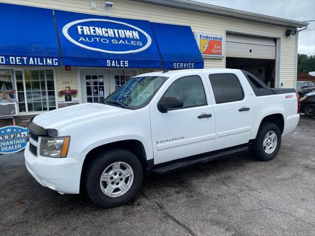 used 2007 Chevrolet Avalanche car, priced at $8,950