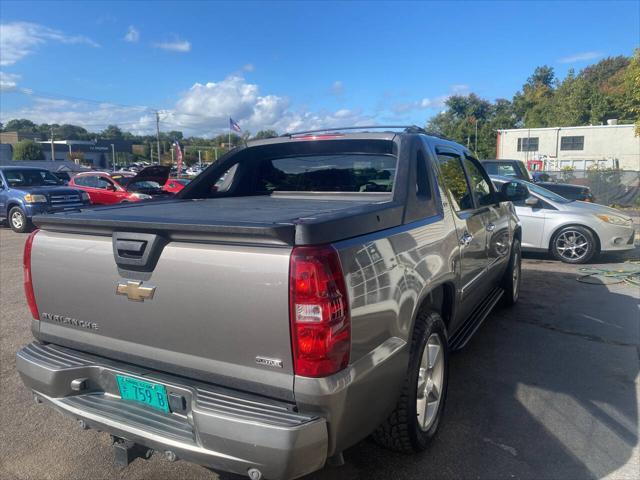 used 2009 Chevrolet Avalanche car, priced at $8,800