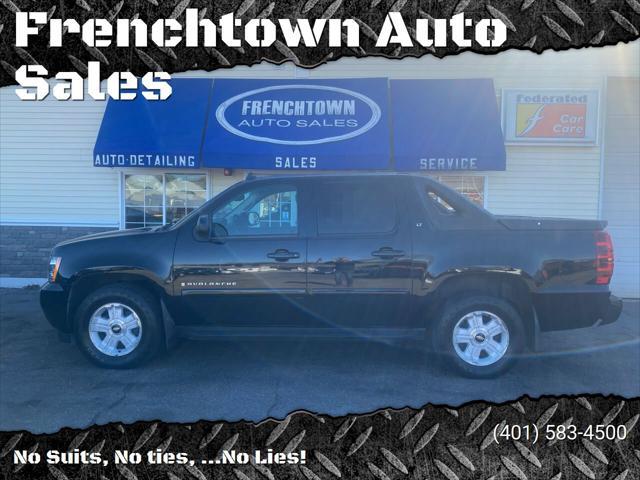 used 2007 Chevrolet Avalanche car, priced at $10,275