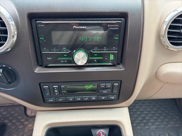 used 2004 Ford Expedition car, priced at $6,950