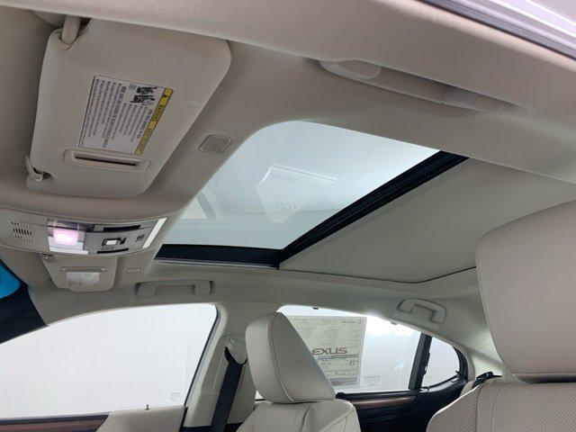 new 2025 Lexus ES 350 car, priced at $56,849