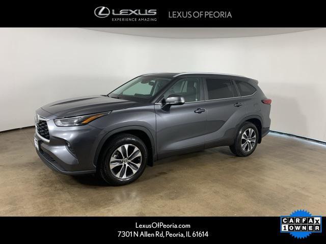 used 2023 Toyota Highlander car, priced at $40,199