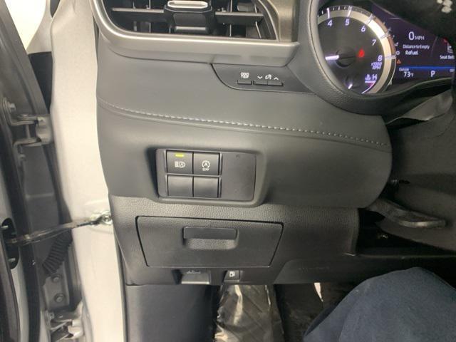 used 2023 Toyota Highlander car, priced at $40,000