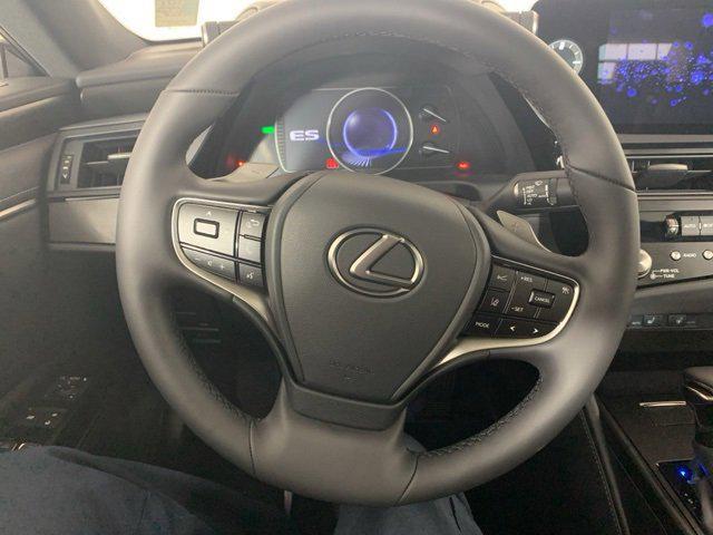 new 2025 Lexus ES 300h car, priced at $49,640