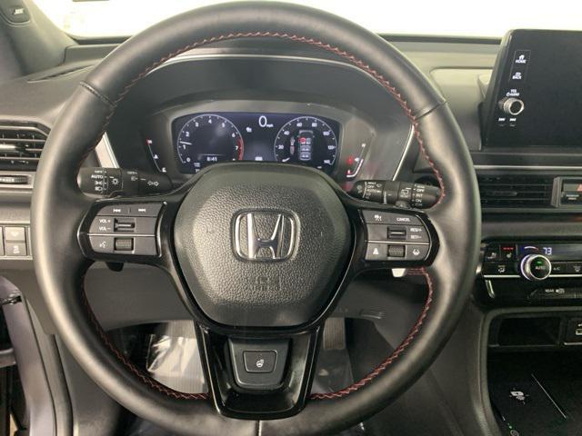 used 2025 Honda Pilot car, priced at $52,819