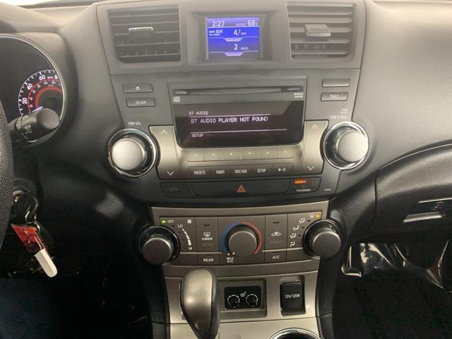 used 2012 Toyota Highlander car, priced at $10,999