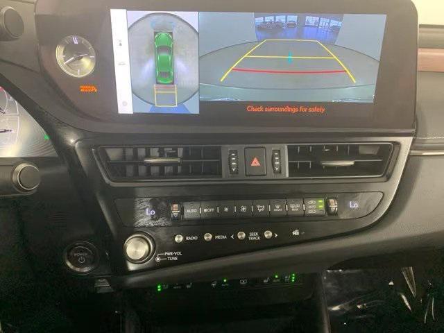 used 2025 Lexus ES 300h car, priced at $51,599