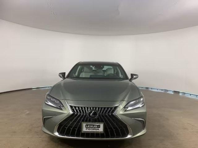 used 2025 Lexus ES 300h car, priced at $51,599