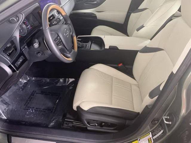 used 2025 Lexus ES 300h car, priced at $51,599