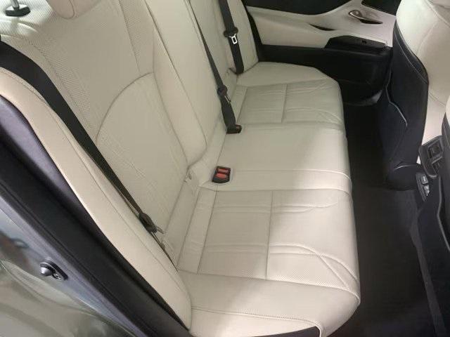 used 2025 Lexus ES 300h car, priced at $51,599