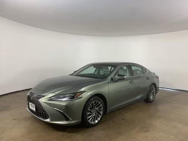used 2025 Lexus ES 300h car, priced at $51,599