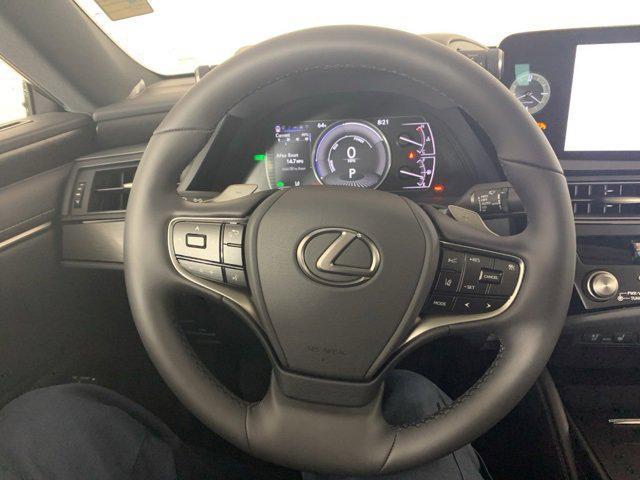 new 2025 Lexus ES 300h car, priced at $49,640