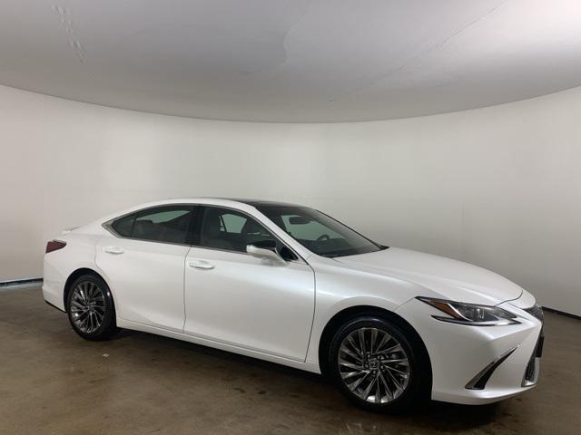 used 2025 Lexus ES 350 car, priced at $47,999