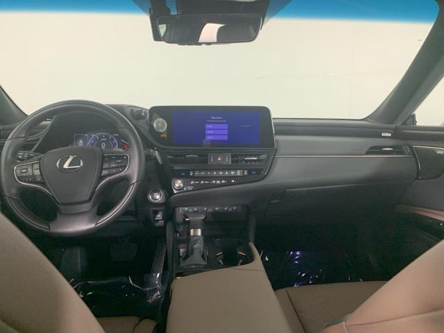 used 2025 Lexus ES 350 car, priced at $47,999