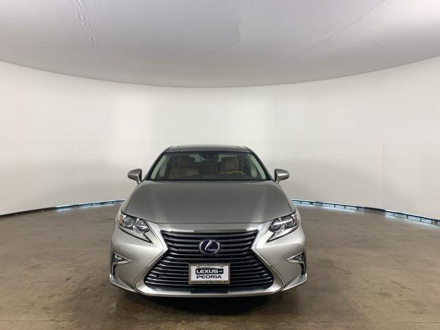 used 2017 Lexus ES 300h car, priced at $24,131