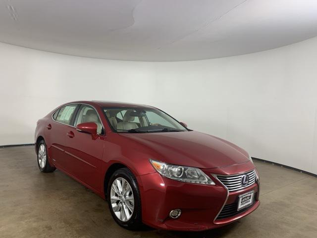 used 2014 Lexus ES 300h car, priced at $13,896