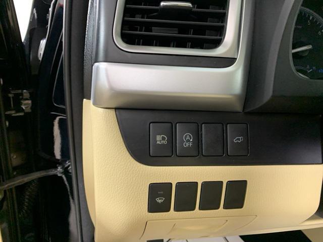 used 2018 Toyota Highlander car, priced at $23,034