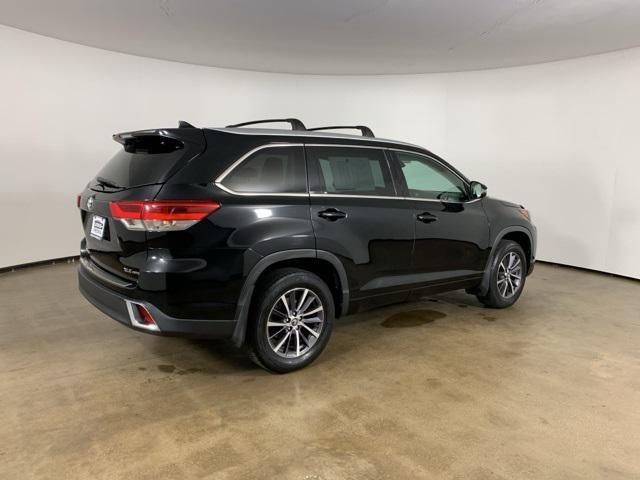 used 2018 Toyota Highlander car, priced at $23,034
