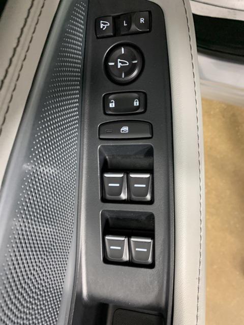 used 2025 Acura MDX car, priced at $53,699