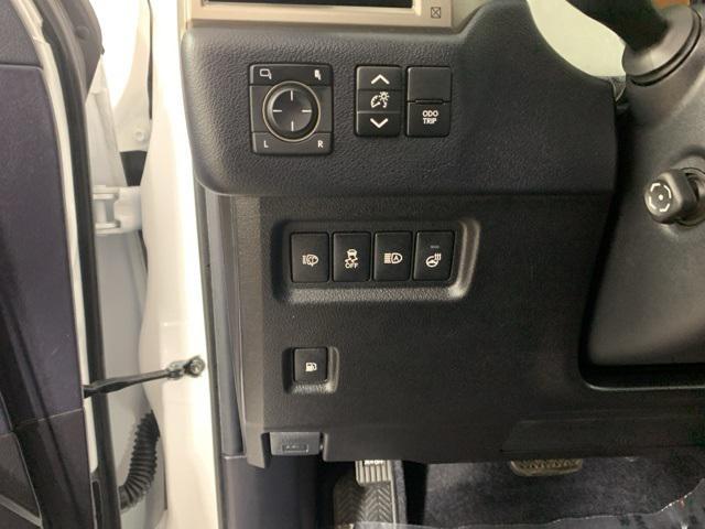 used 2020 Lexus GX 460 car, priced at $46,999