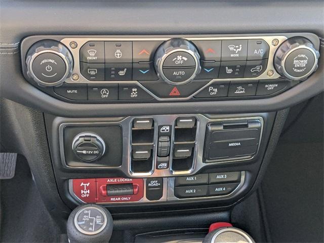 new 2025 Jeep Gladiator car, priced at $57,395