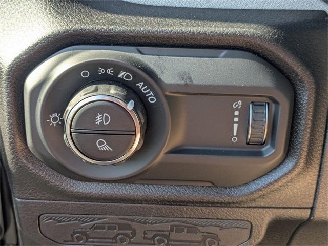 new 2025 Jeep Gladiator car, priced at $41,008