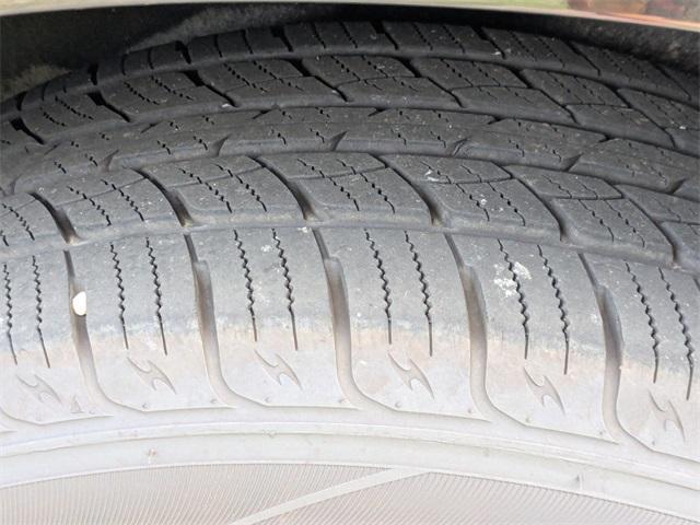 used 2022 Cadillac XT5 car, priced at $32,272