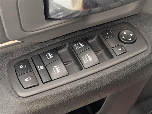 used 2021 Ram 1500 Classic car, priced at $21,361