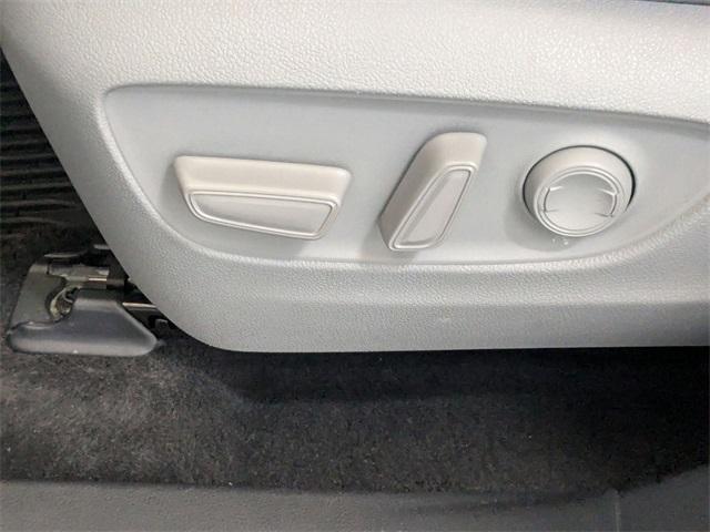 used 2023 Toyota Highlander car, priced at $33,999