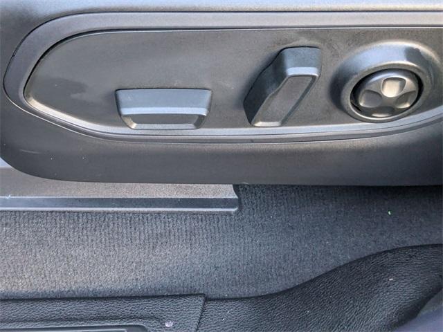 new 2025 Jeep Grand Cherokee car, priced at $38,920