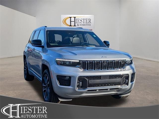 new 2025 Jeep Grand Cherokee car, priced at $59,985