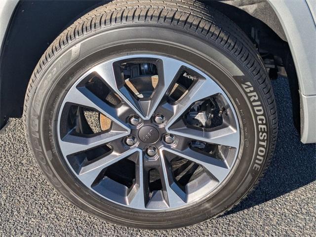 new 2025 Jeep Grand Cherokee car, priced at $59,985