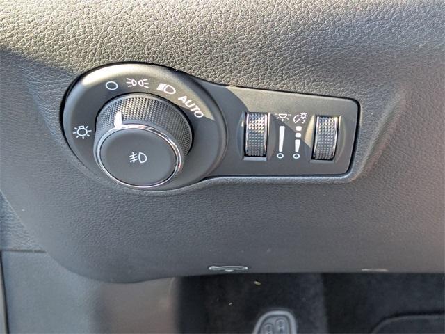 new 2025 Jeep Compass car, priced at $34,010