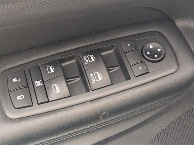 used 2020 Jeep Grand Cherokee car, priced at $16,655