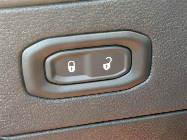 new 2025 Jeep Gladiator car, priced at $49,655