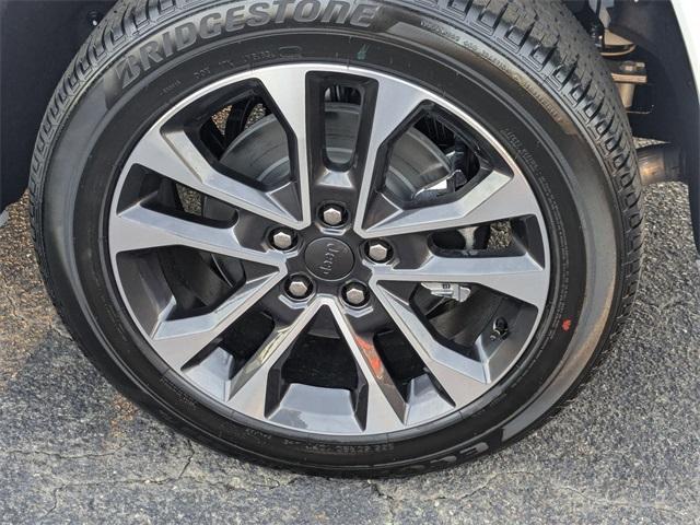 new 2025 Jeep Grand Cherokee L car, priced at $59,270