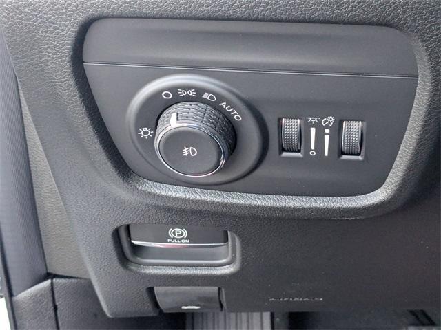 new 2025 Jeep Grand Cherokee L car, priced at $59,270