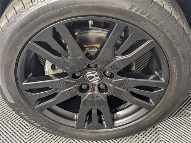 used 2021 Honda Pilot car, priced at $28,729